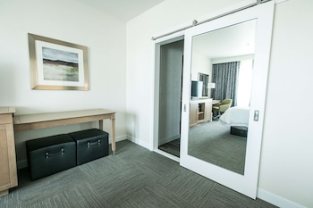 Suite, 1 King Bed, Non Smoking, Refrigerator & Microwave