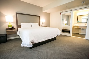 Studio Suite, 1 King Bed, Balcony