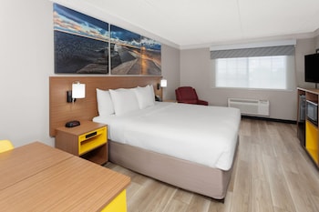 Room, 1 King Bed, Non Smoking