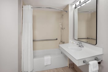 Room, 1 King Bed, Accessible, Non Smoking