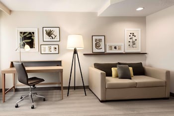 Studio Suite, 1 King Bed, Non Smoking