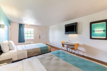 Deluxe Room, 2 Queen Beds, Smoking, Refrigerator & Microwave