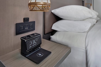 Deluxe Room, 2 Queen Beds