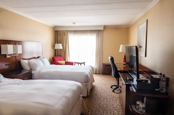 Room, 2 Double Beds (Mobility Accessible, Tub)
