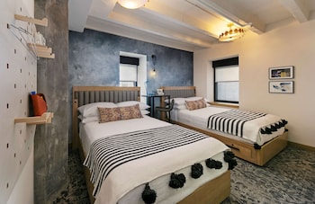 Room, 2 Queen Beds