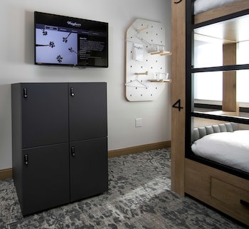 Room, Multiple Beds (Dorm)