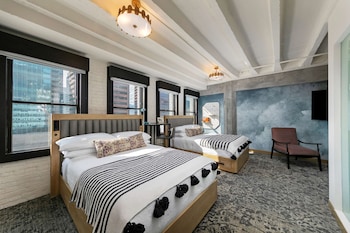 Studio, 2 Queen Beds