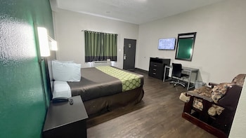 Standard Room, 1 Queen Bed, Smoking