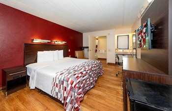 Deluxe Room, 1 King Bed, Smoking