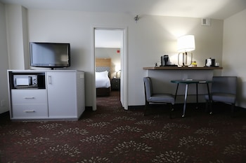 Suite, 1 Queen Bed