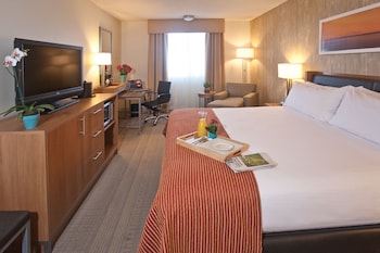 Suite, 1 King Bed (Additional Living Dining Area)