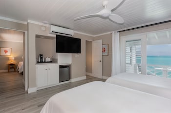 Family Room, 2 Bedrooms, Oceanfront