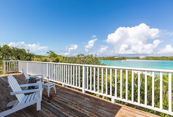 Cottage, 1 King Bed, Non Smoking, Lagoon View