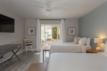 Room, 2 Queen Beds, Garden Area