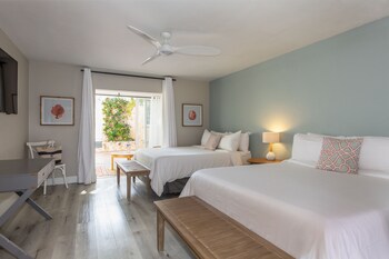 Room, 2 Queen Beds, Garden Area