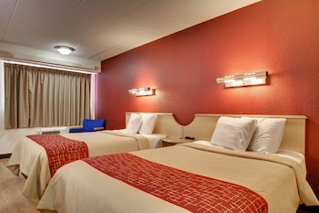 Standard Room, 2 Queen Beds (Smoke Free)