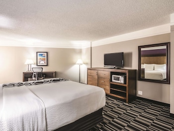 Studio Suite, 1 King Bed, Non Smoking