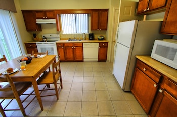 Room (2 Bedroom 1 Bath)