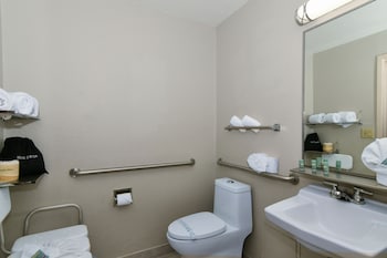 Standard Room, 2 Queen Beds, Accessible, Non Smoking