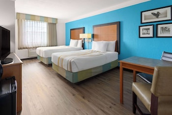 Room, 2 Double Beds, Accessible, Non Smoking (Roll-in Shower)