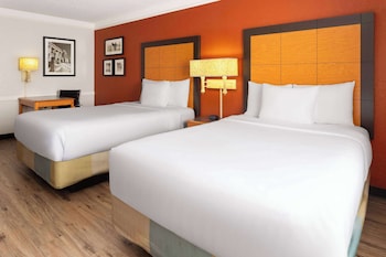 Room, 2 Double Beds, Accessible, Non Smoking (Roll-in Shower)