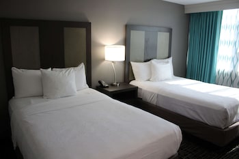Room, 2 Queen Beds, Non Smoking