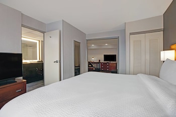 Superior Suite, 1 Bedroom, Hearing Accessible