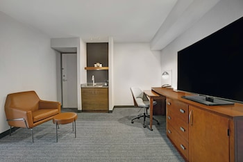 Superior Suite, 1 Bedroom, Hearing Accessible