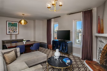 Suite, 1 Bedroom, Balcony