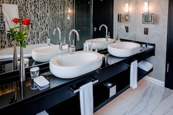 Boutique One Bedroom Suite