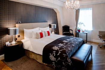 Charming King Room