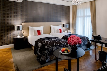 Charming King Room