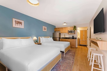 Standard Room, 2 Queen Beds, Non Smoking, Kitchenette