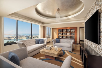 Royal Suite, 1 Twin Bed, Smoking (Royal)