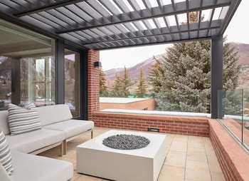 Penthouse, 3 Bedrooms (C at Mill)