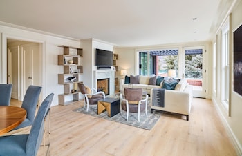 Penthouse, 3 Bedrooms (C at Mill)