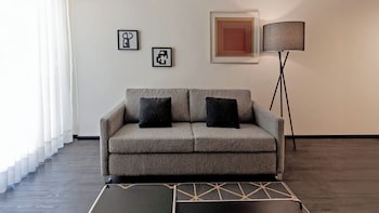 Suite, 2 Double Beds (Courtyard Access)