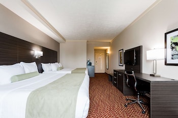 Suite, Multiple Beds, Refrigerator & Microwave, Bay View (Larger Room)