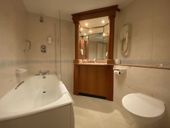 Superior Double Room, 1 King Bed, Garden View