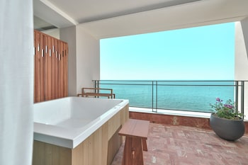 Junior Room, Sea View (Selected)