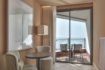 Double Sea View Side (2+1)