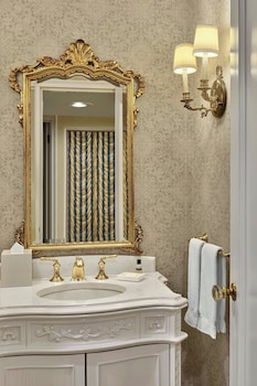 Royal Suite, 1 Bedroom, Corner