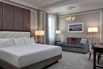 Executive Room, 1 King Bed, Corner