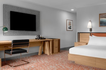Room, 1 King Bed, Accessible, River View
