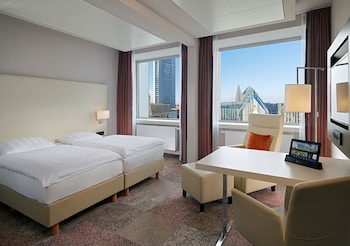 Superior Room (Augustusplatz View)