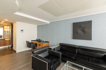 Suite (Heaven)