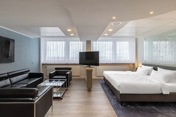 Suite (Heaven)