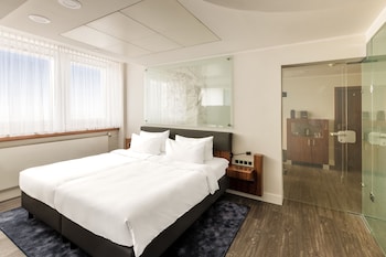 Suite (Heaven)