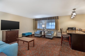 Suite, 1 King Bed, Non Smoking, Refrigerator & Microwave