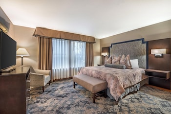 Suite, 1 King Bed, Non Smoking, Kitchen